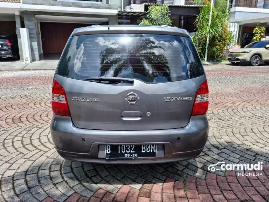 2011 Nissan Grand Livina XV MPV