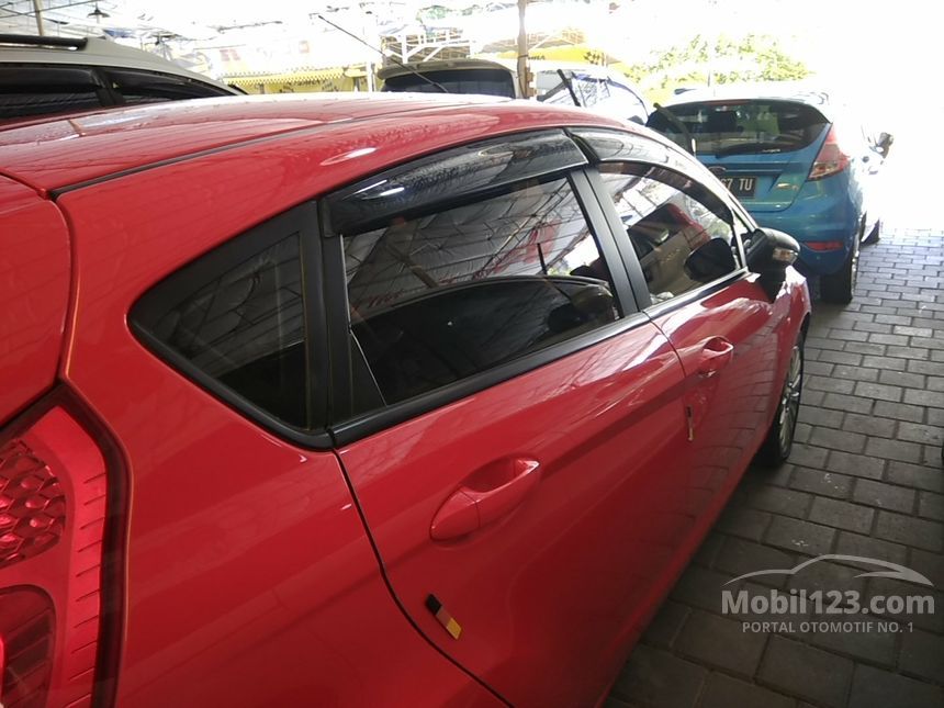  Jual  Mobil  Ford  Fiesta  2012 Trend 1 4 di Jawa  Tengah  