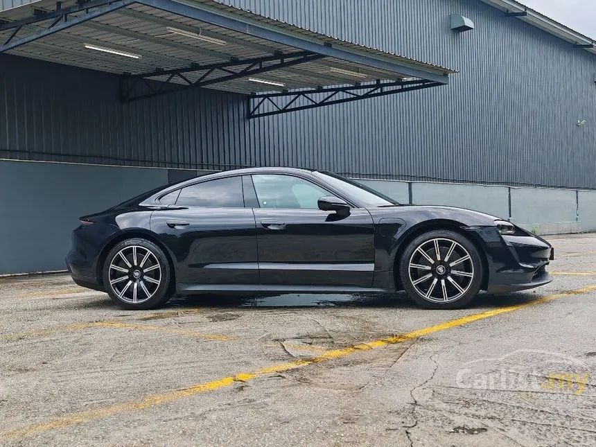 2020 Porsche Taycan 4S Sedan