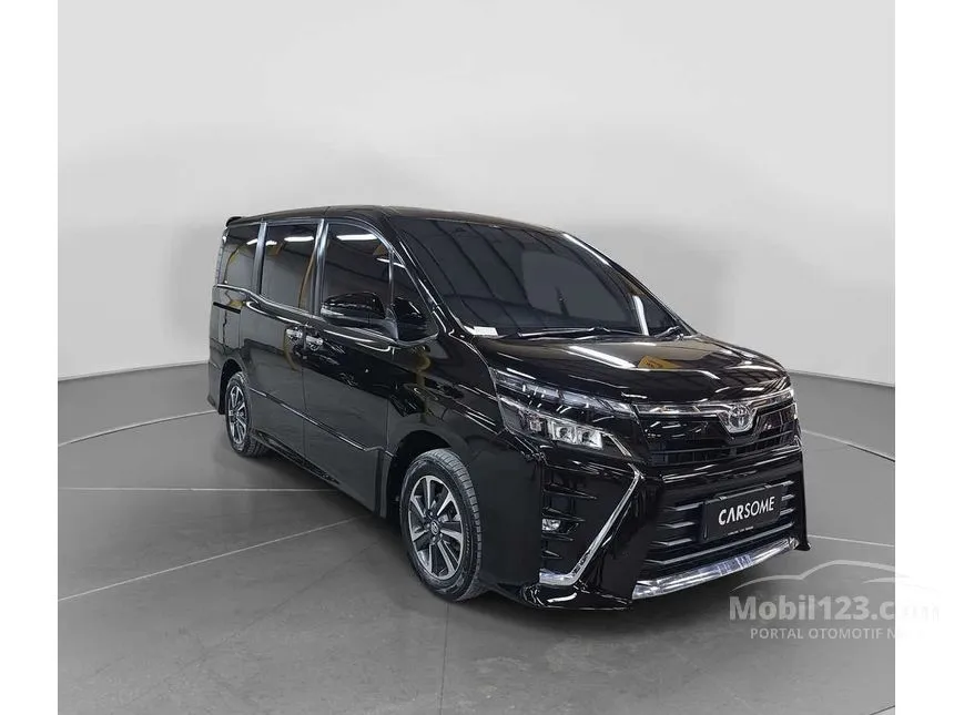 2018 Toyota Voxy MPV
