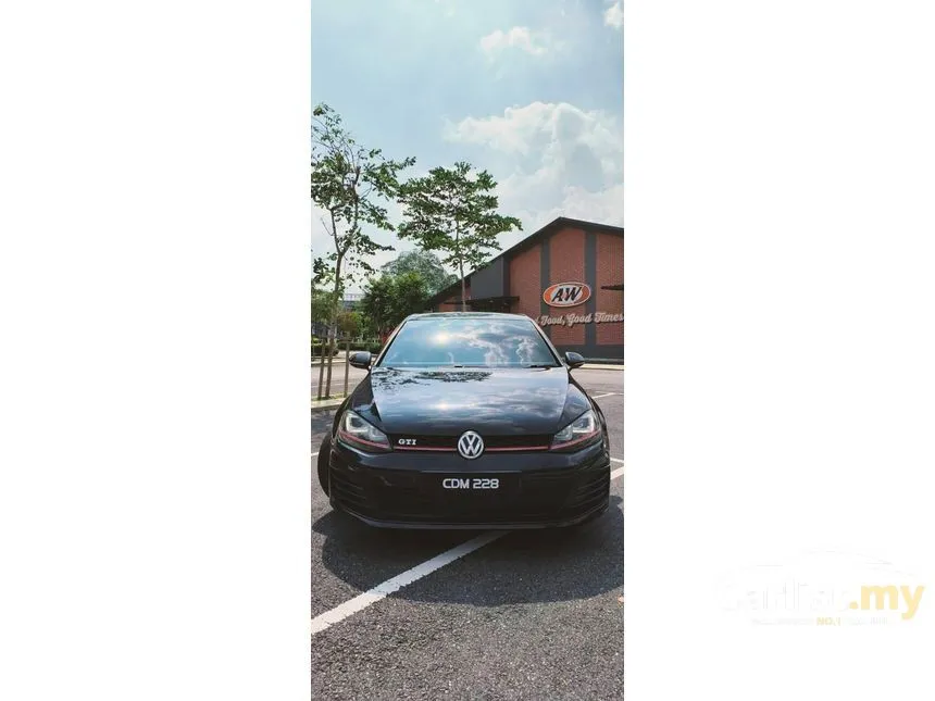 2013 Volkswagen Golf GTI Hatchback