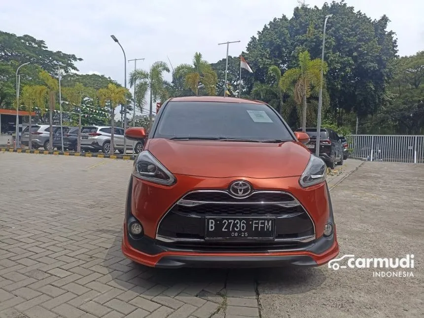 Jual Mobil Toyota Sienta 2020 Q 1.5 di DKI Jakarta Automatic MPV Orange Rp 205.000.000