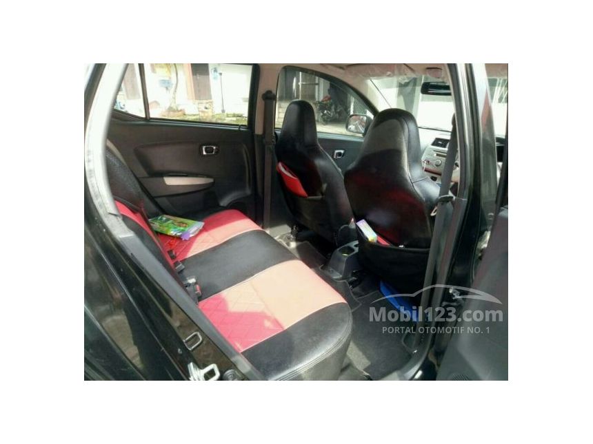 2014 Daihatsu Ayla X Hatchback
