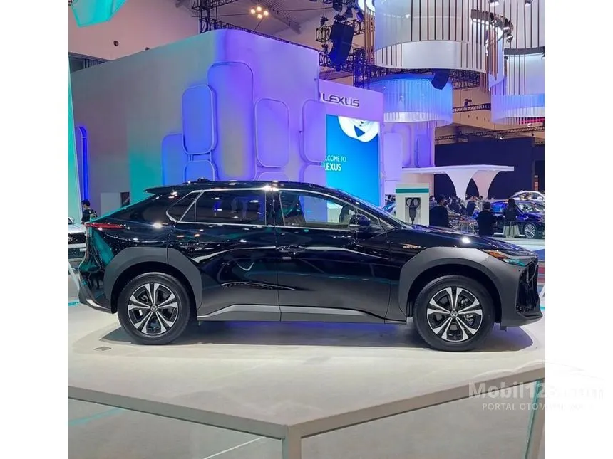 Jual Mobil Toyota BZ4X 2022 di DKI Jakarta Automatic Wagon Hitam Rp 1 ...