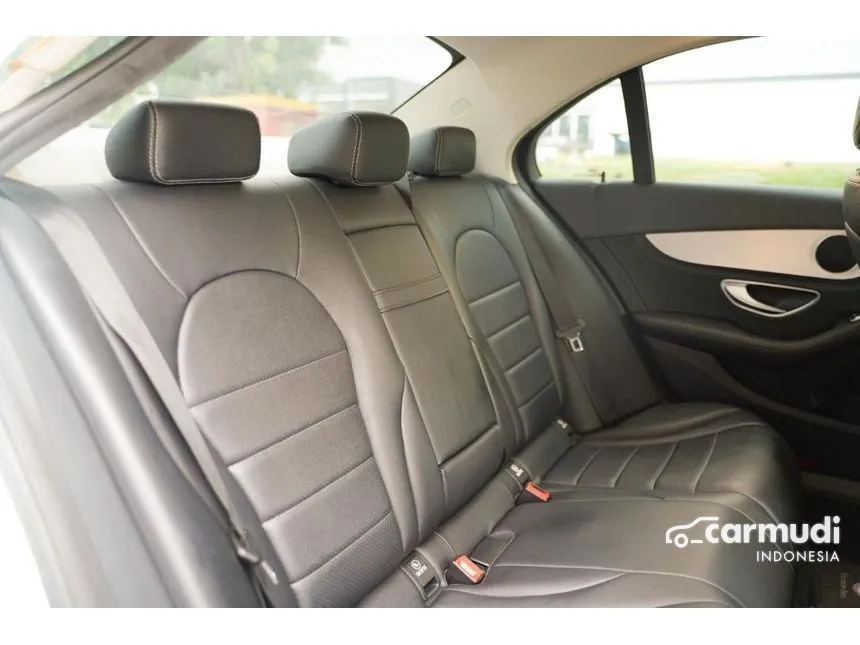 2015 Mercedes-Benz C200 Avantgarde CKD Sedan