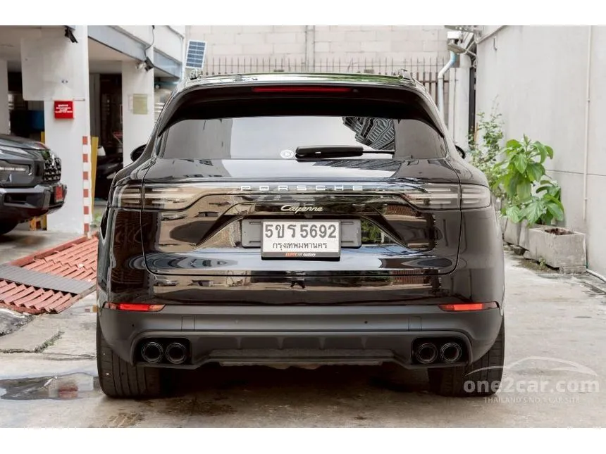 2023 Porsche CAYENNE E-Hybrid SUV