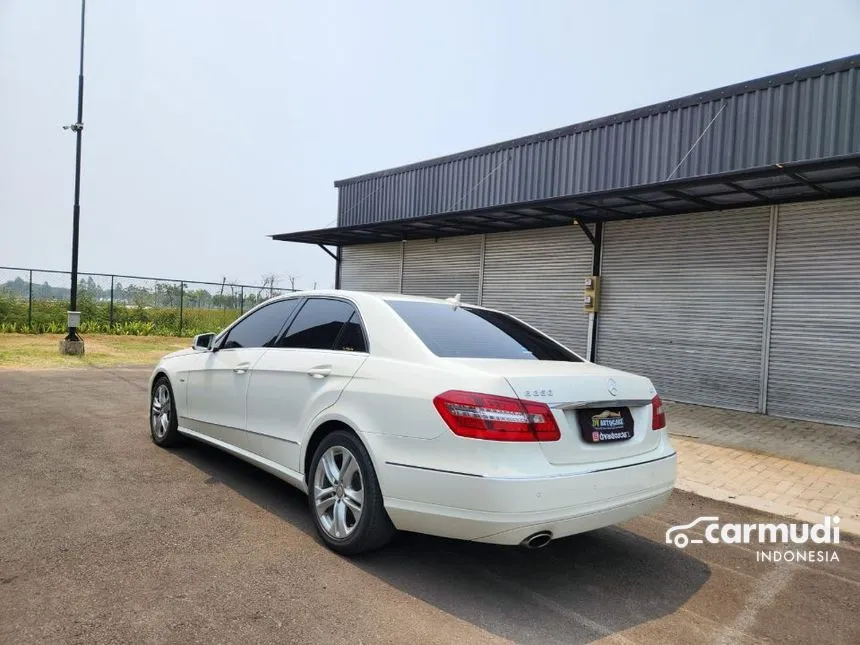 2011 Mercedes-Benz E250 CGI Avantgarde Sedan