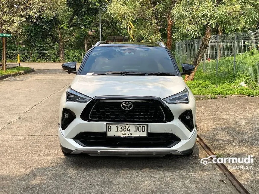 2023 Toyota Yaris Cross S HV (2 Tone) w GR Parts Aero Pkg (Prem Clr) SUV