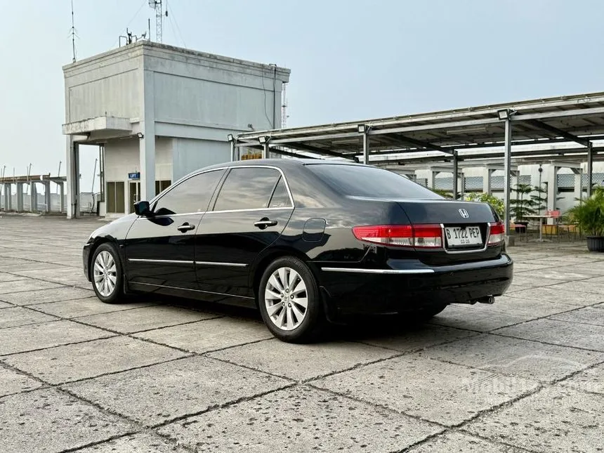 2004 Honda Accord VTi-L Sedan