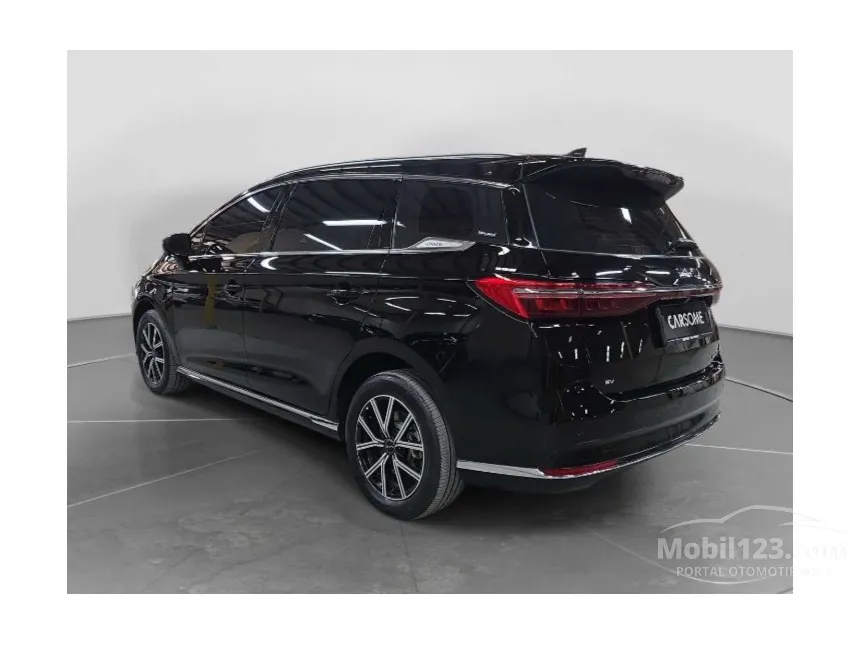 2024 BYD M6 Superior 7 Seater MPV