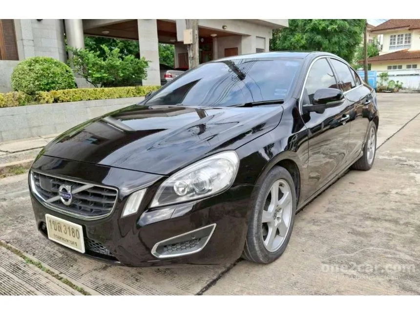 2013 Volvo S60 DRIVe S Sedan