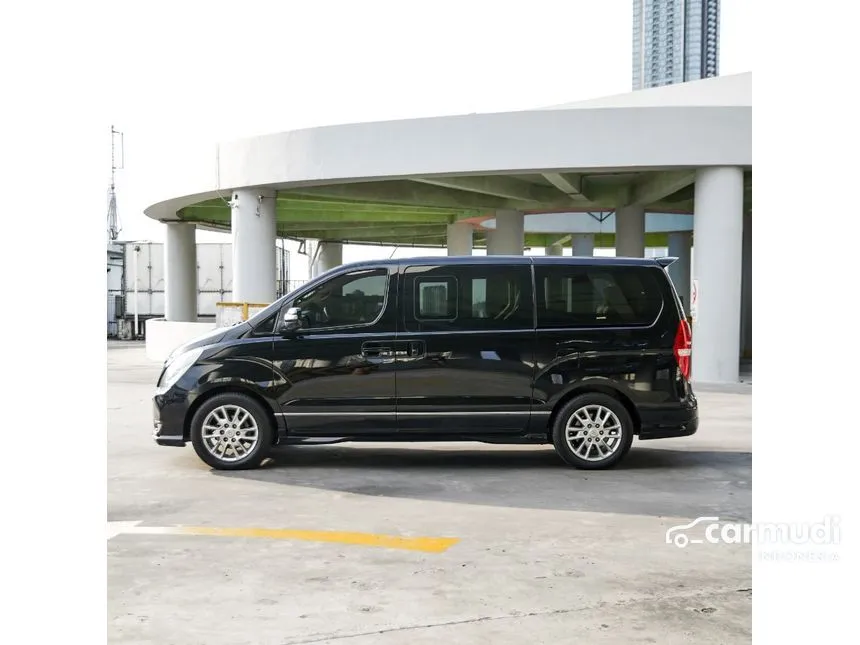 2015 Hyundai H-1 Royale Next Generation MPV