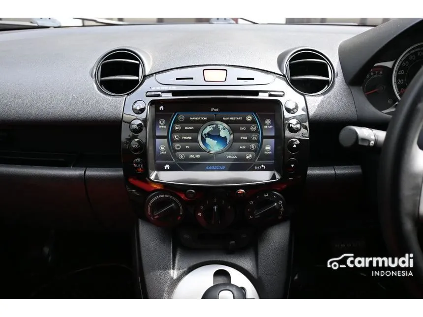 2013 Mazda 2 RZ Hatchback