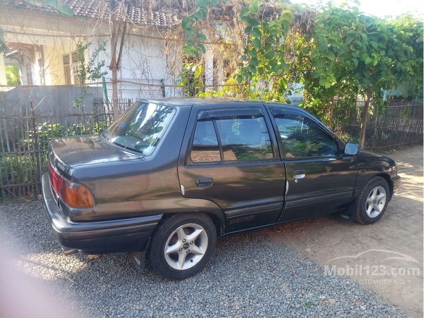 Jual Mobil  Daihatsu  Charade 1991 Classy  1 3 di Jawa Tengah 