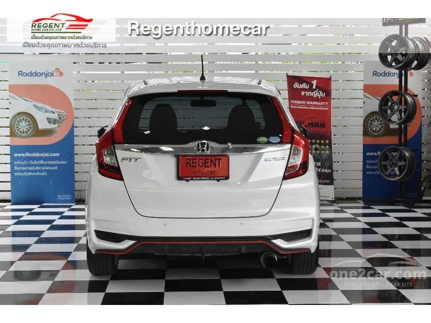 2018 Honda JAZZ RS Hatchback
