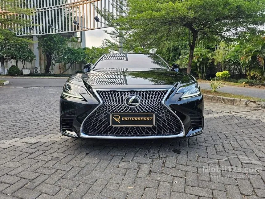Jual Mobil Lexus LS500 2018 Executive 3.4 di DKI Jakarta Automatic Sedan Hitam Rp 1.650.000.000