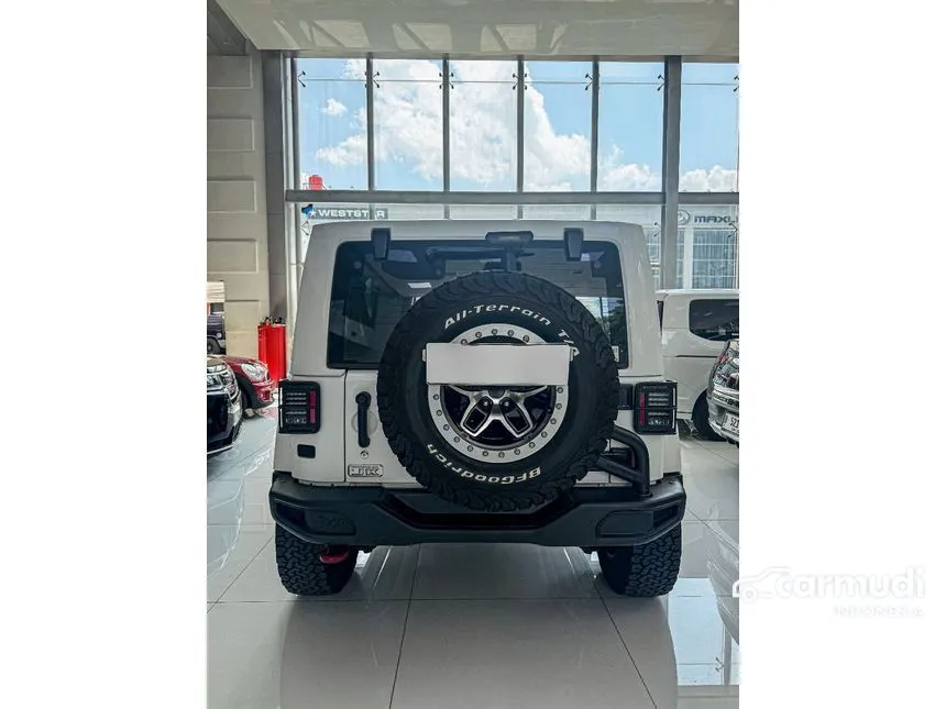 2014 Jeep Wrangler Sahara Unlimited 4 Door SUV