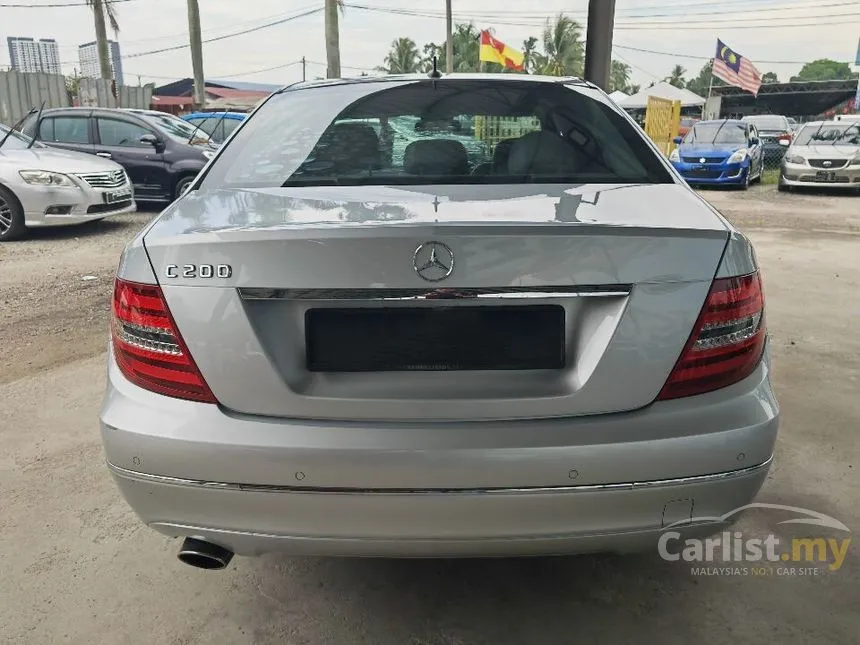 2013 Mercedes-Benz C200 CGI Avantgarde Sedan