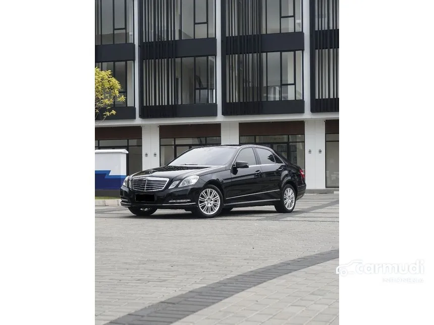 2011 Mercedes-Benz E300 Elegance Sedan