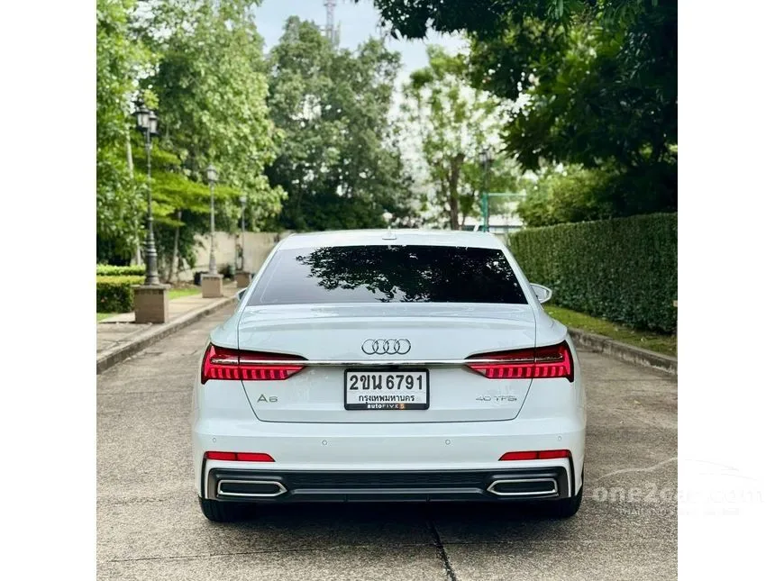 2022 Audi A6 40 TFSI S line Sedan