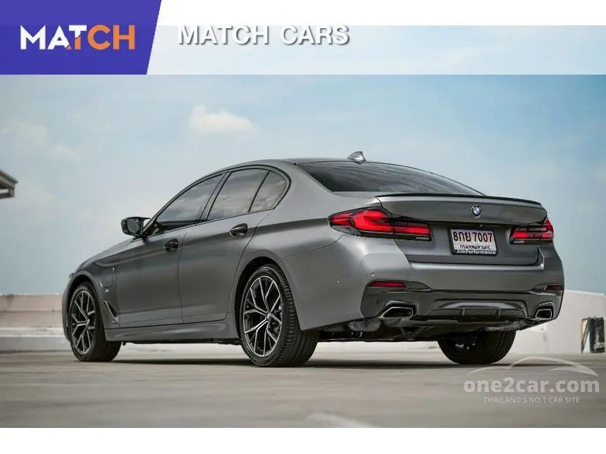 2021 BMW 530e M Sport Sedan
