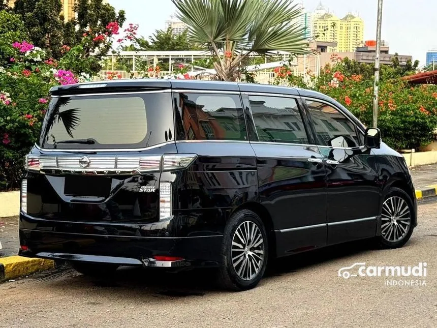 2016 Nissan Elgrand Highway Star Leather MPV