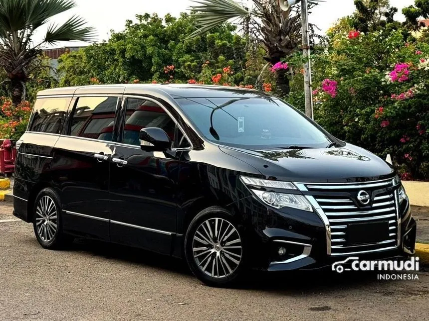 2016 Nissan Elgrand Highway Star Leather MPV