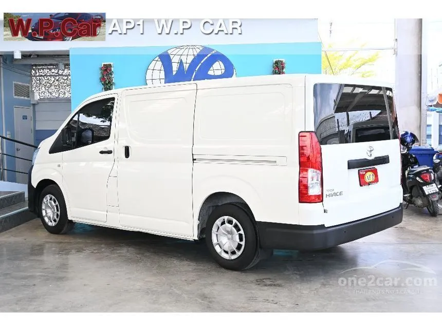 2022 Toyota HIACE Eco Van