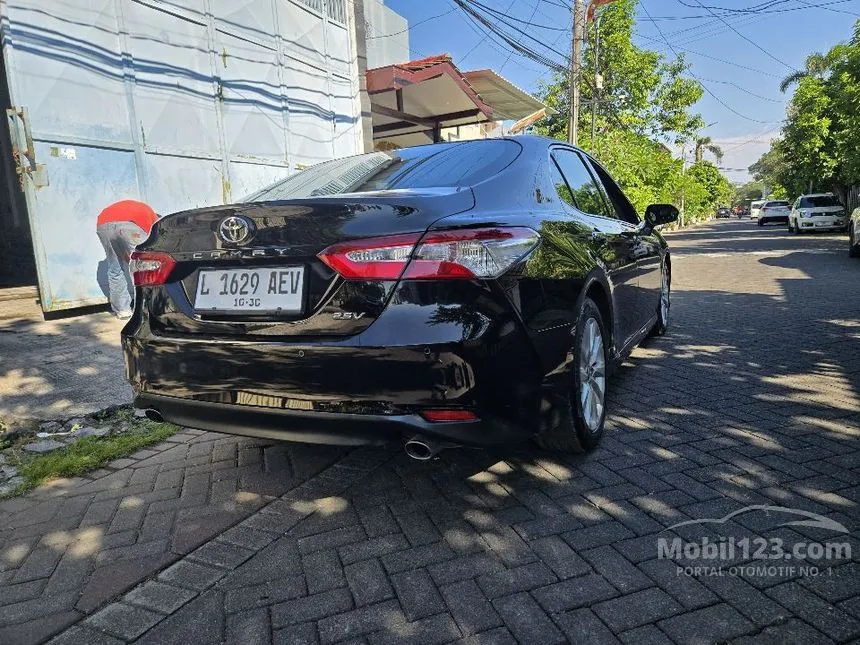 2019 Toyota Camry V Sedan