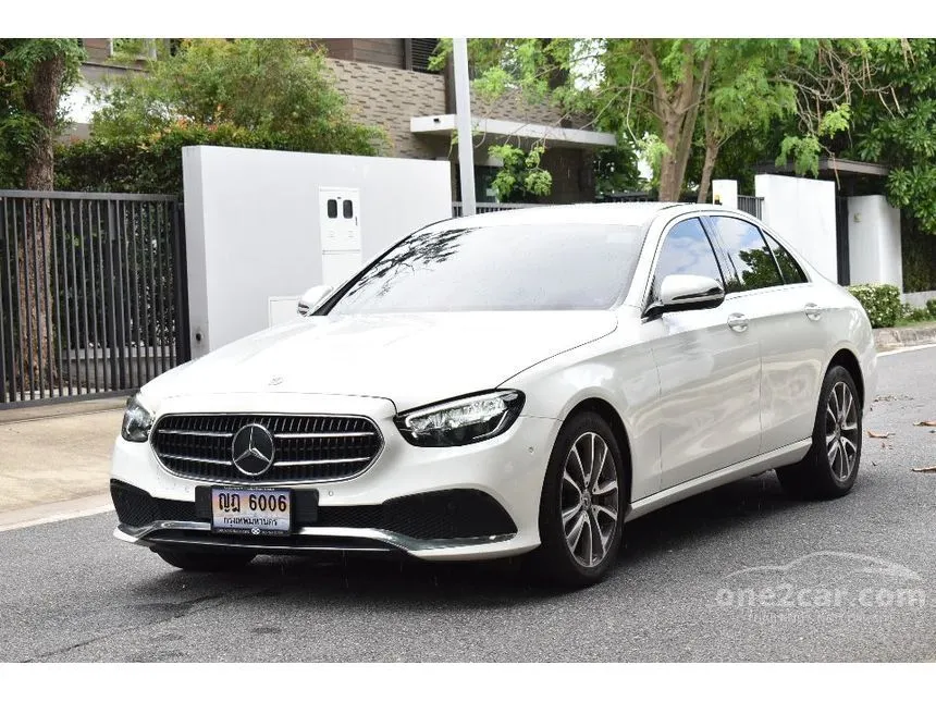 2023 Mercedes-Benz E300 e AMG Dynamic Sedan