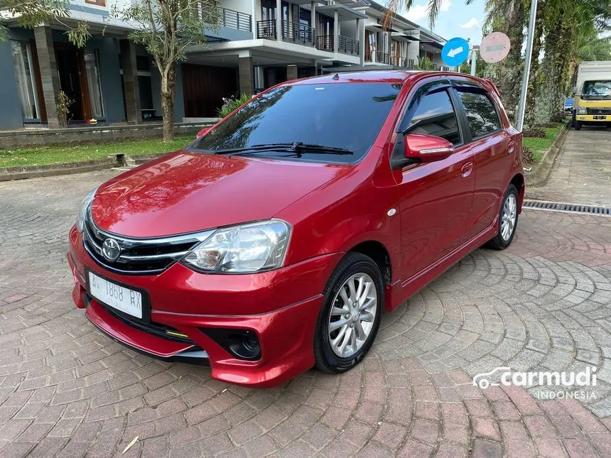 2015 Toyota Etios Valco TOM'S Edition Hatchback