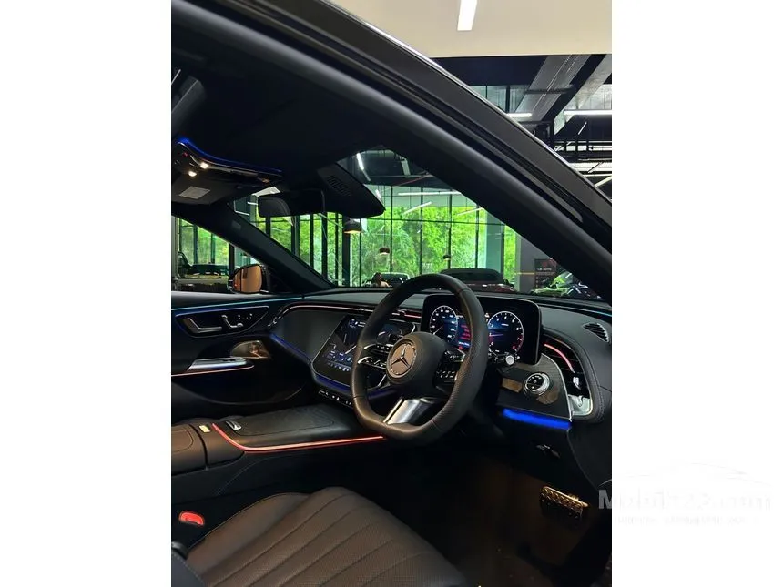 2025 Mercedes-Benz E300 AMG Line Sedan