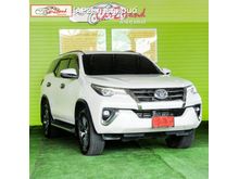 2018 Toyota Fortuner 2.4 (ปี 15-18) V 4WD SUV