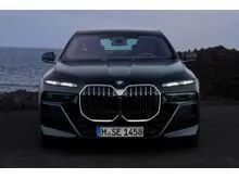 2025 BMW 735i 3.0 M Sport Sedan