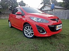 Mazda 2 1.5 R 2012 AT merah , tdp 15 jt , istimewa , elegant