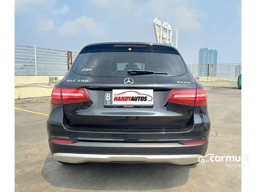 2017 Mercedes-Benz GLC250 4MATIC SUV