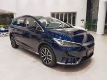 2025 BYD M6 Superior Captain 6 Seater MPV
