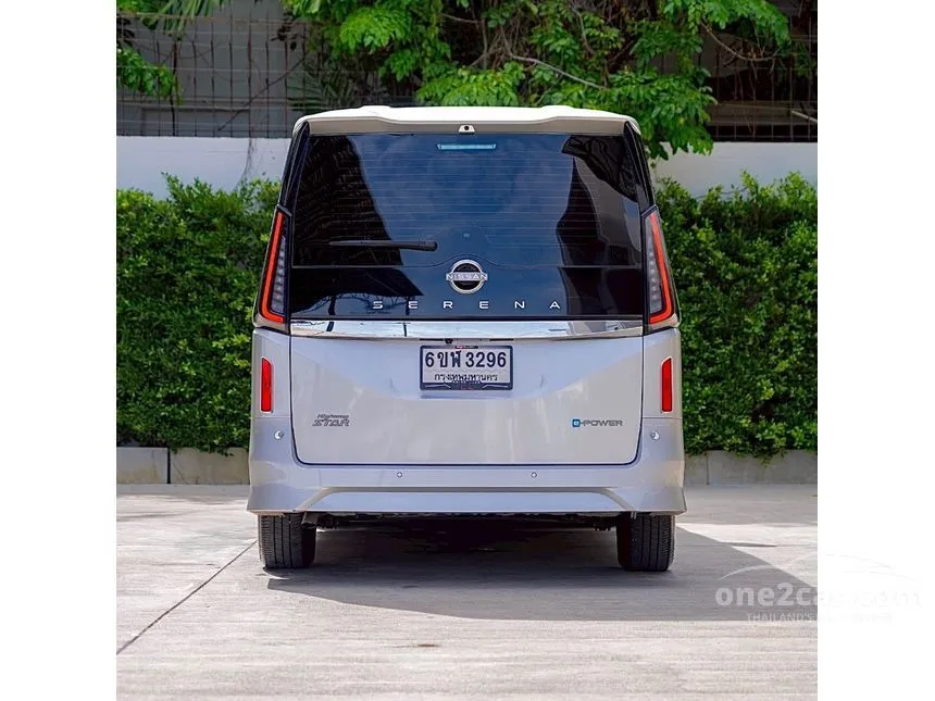 2025 Nissan SERENA e-Power Highway Star Van