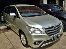 Toyota Kijang Innova 2.0 G 2013 AT Silver emas metalik , like new , gesit irit