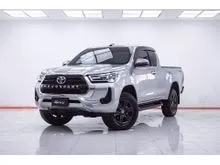 2021 Toyota HILUX REVO 2.4 Smart Cab Prerunner Entry Pickup