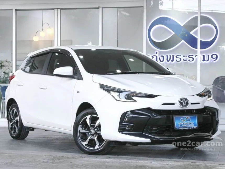 2024 Toyota YARIS Sport Hatchback