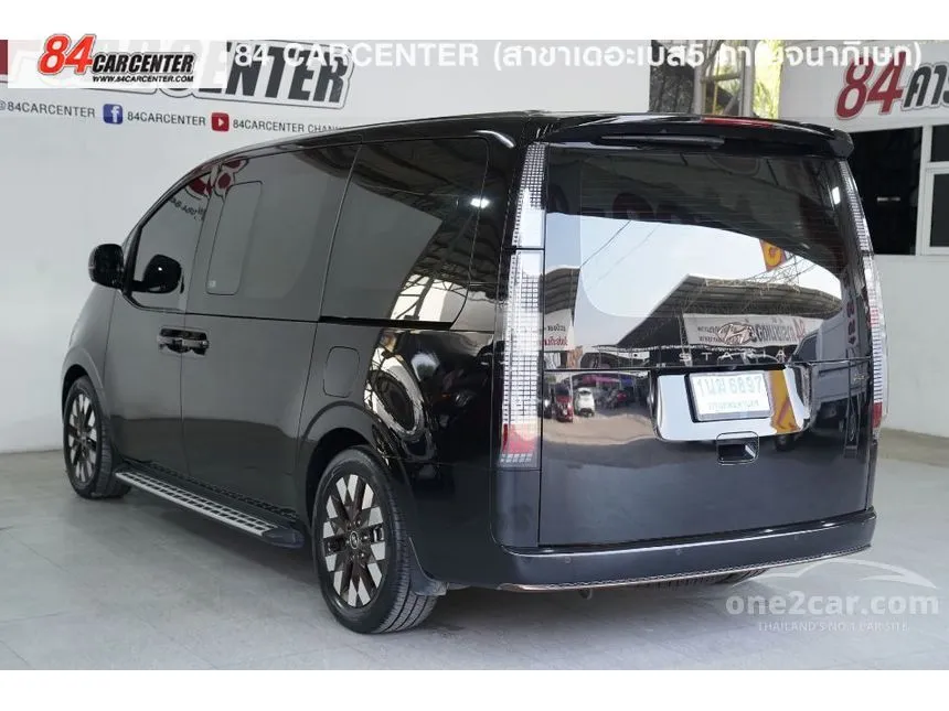 2022 Hyundai Staria Premium Van