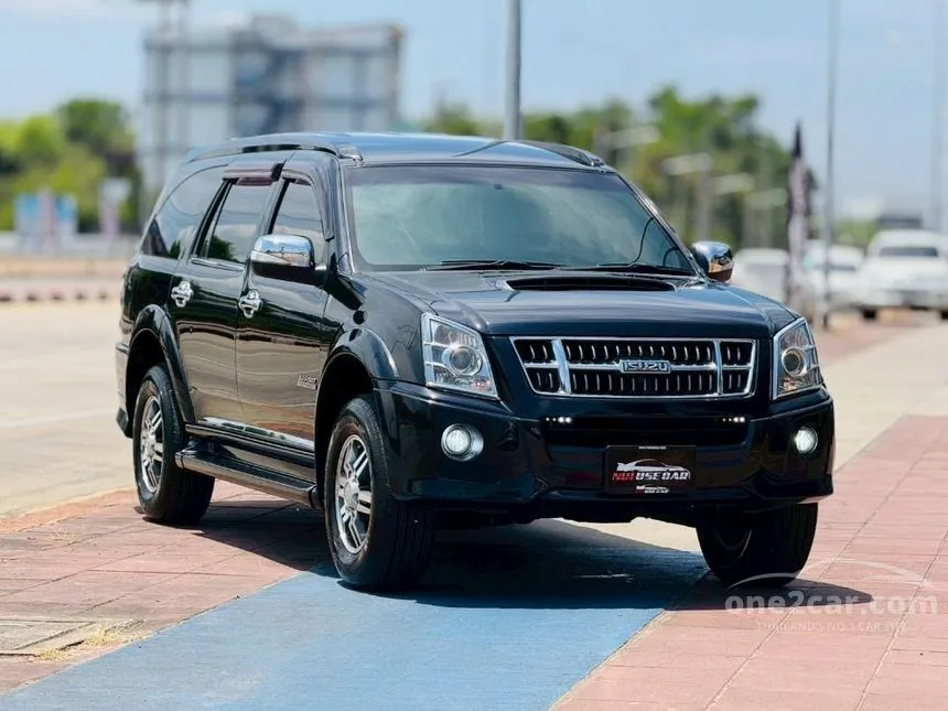 2013 Isuzu MU-7 Choiz SUV