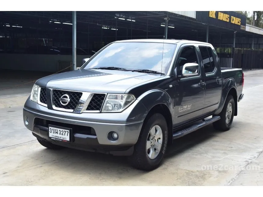2008 Nissan Frontier Navara LE Double Cab Pickup