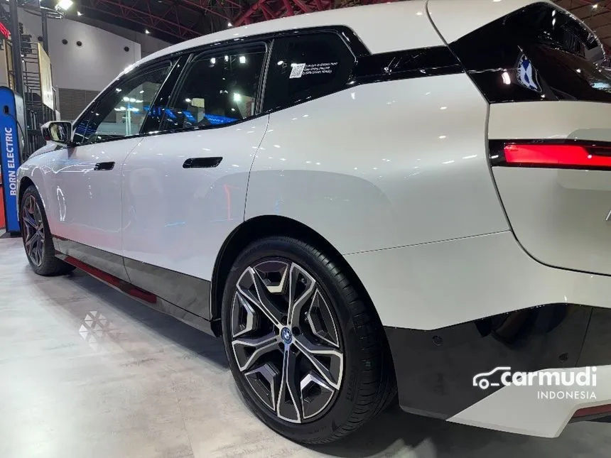 2024 BMW iX Sport xDrive50 Wagon