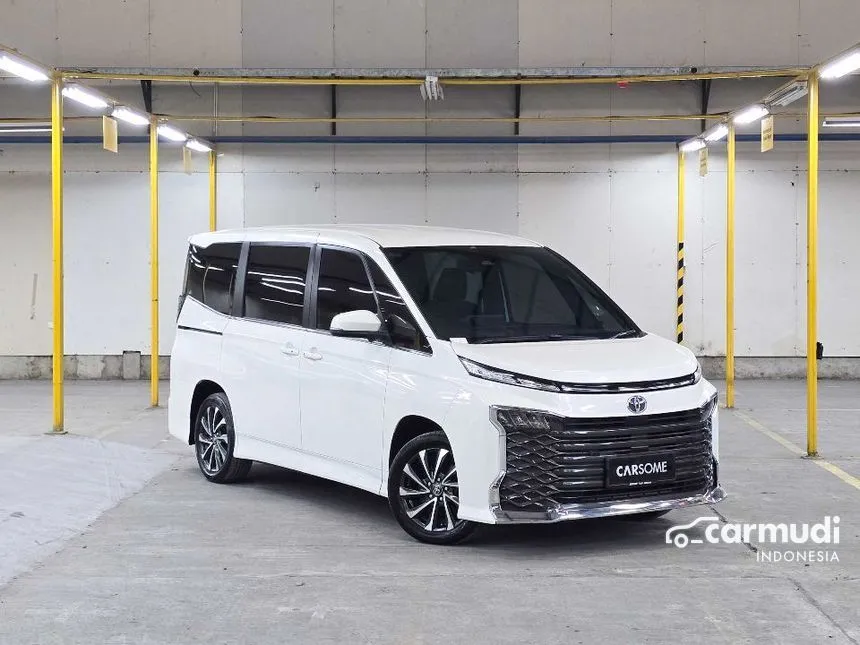 2024 Toyota Voxy (Premium Color) MPV