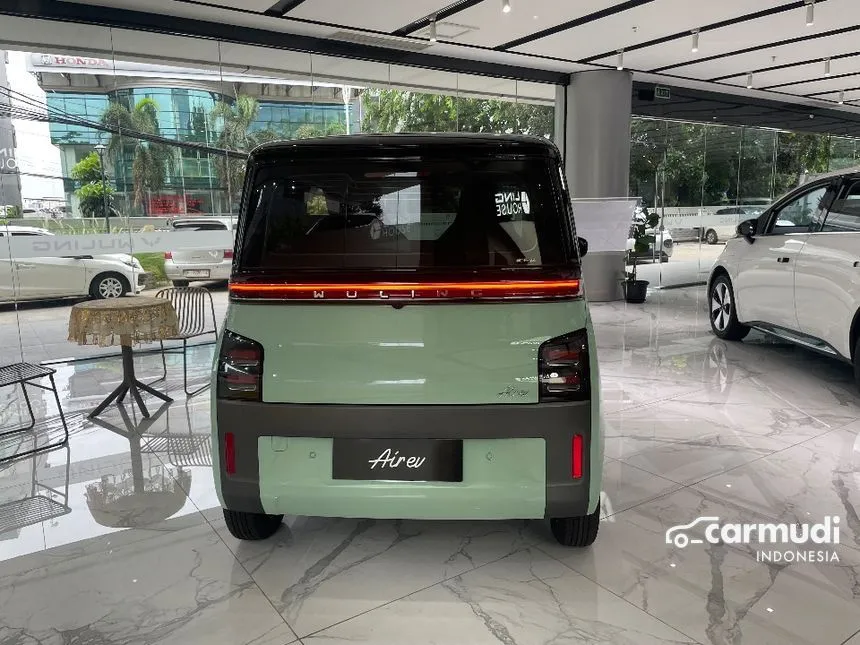 2024 Wuling EV Air ev Lite Long Range Hatchback