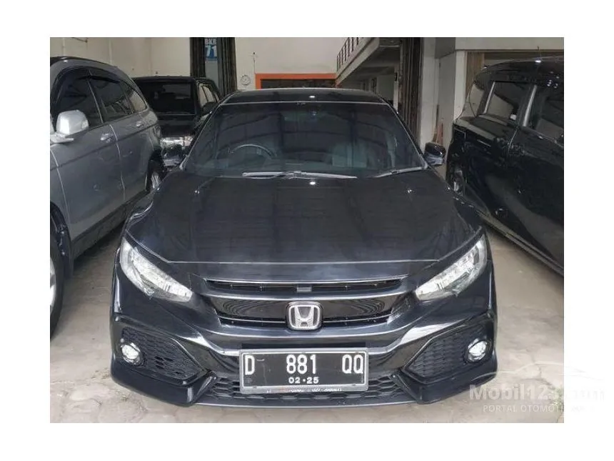 Jual Mobil Honda Civic 2019 E 1.5 di Jawa Barat Automatic Hatchback Hitam Rp 395.000.000