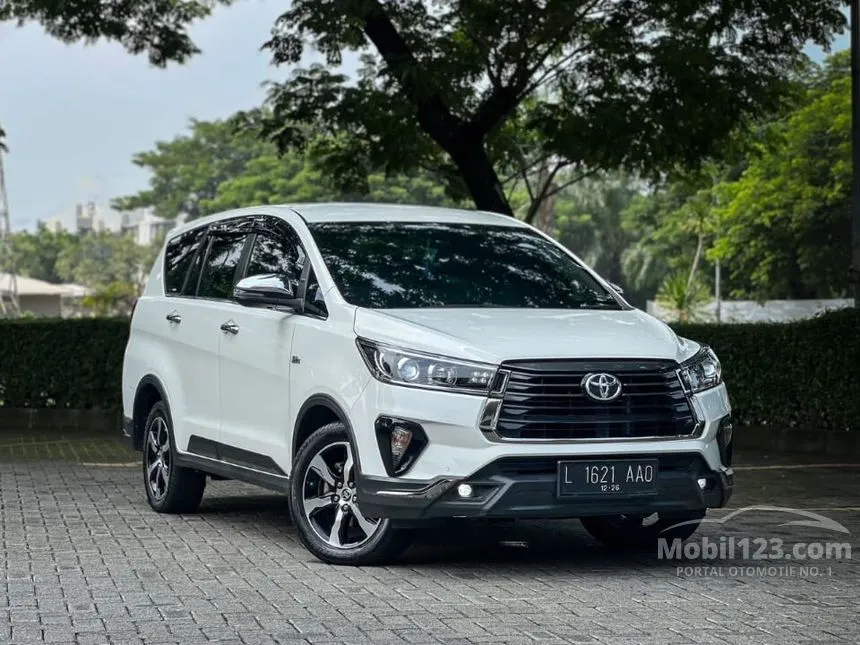 Jual Mobil Toyota Innova Venturer 2021 2.0 di Jawa Timur Automatic Wagon Putih Rp 425.000.000
