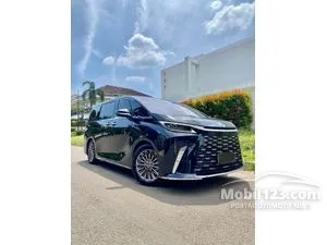 2023 Lexus LM 350h 2.5 7 Seater MPV